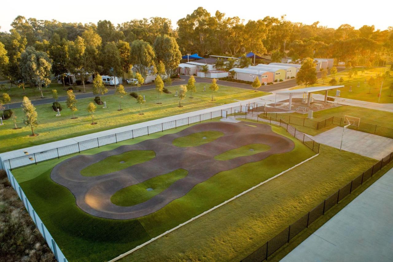 BIG4 Deniliquin Holiday Park Extérieur photo