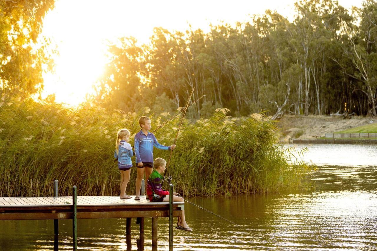BIG4 Deniliquin Holiday Park Extérieur photo