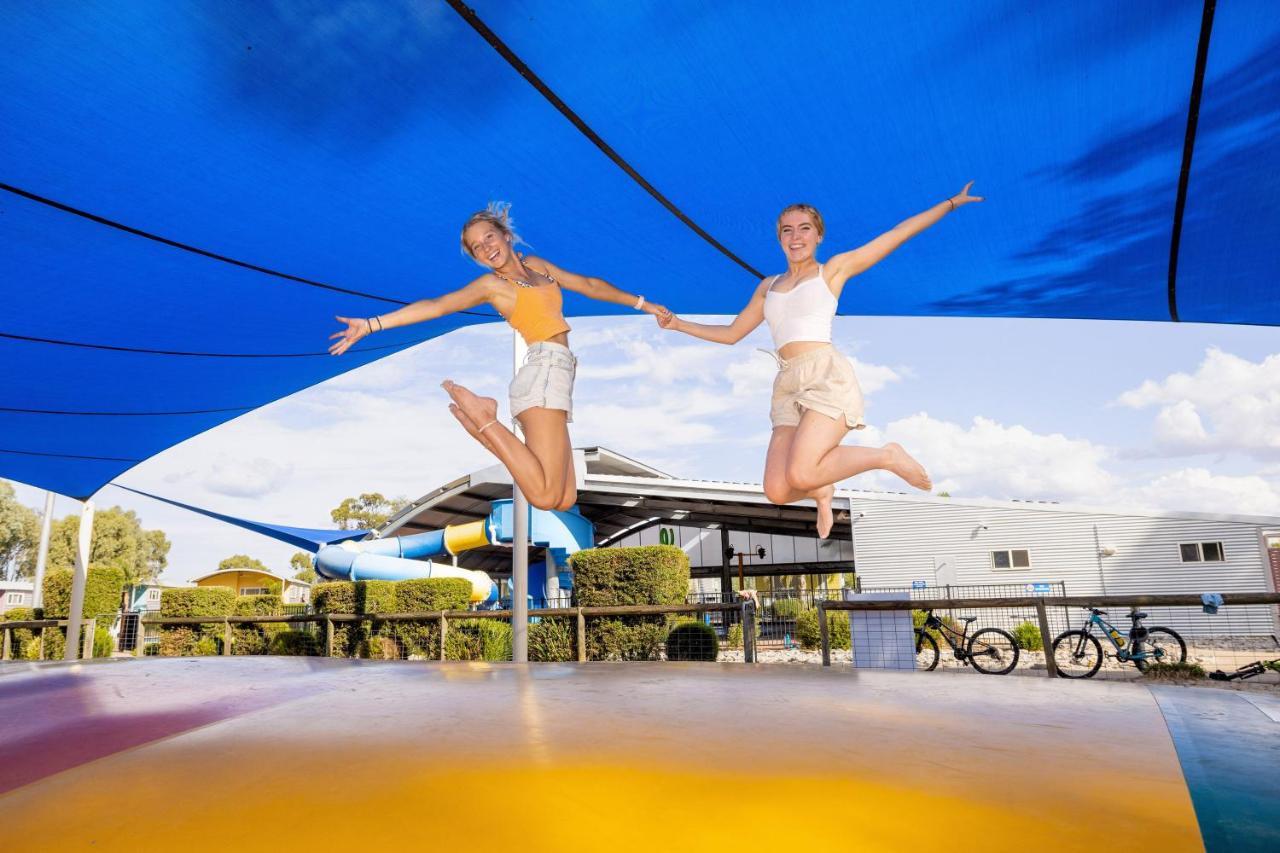 BIG4 Deniliquin Holiday Park Extérieur photo