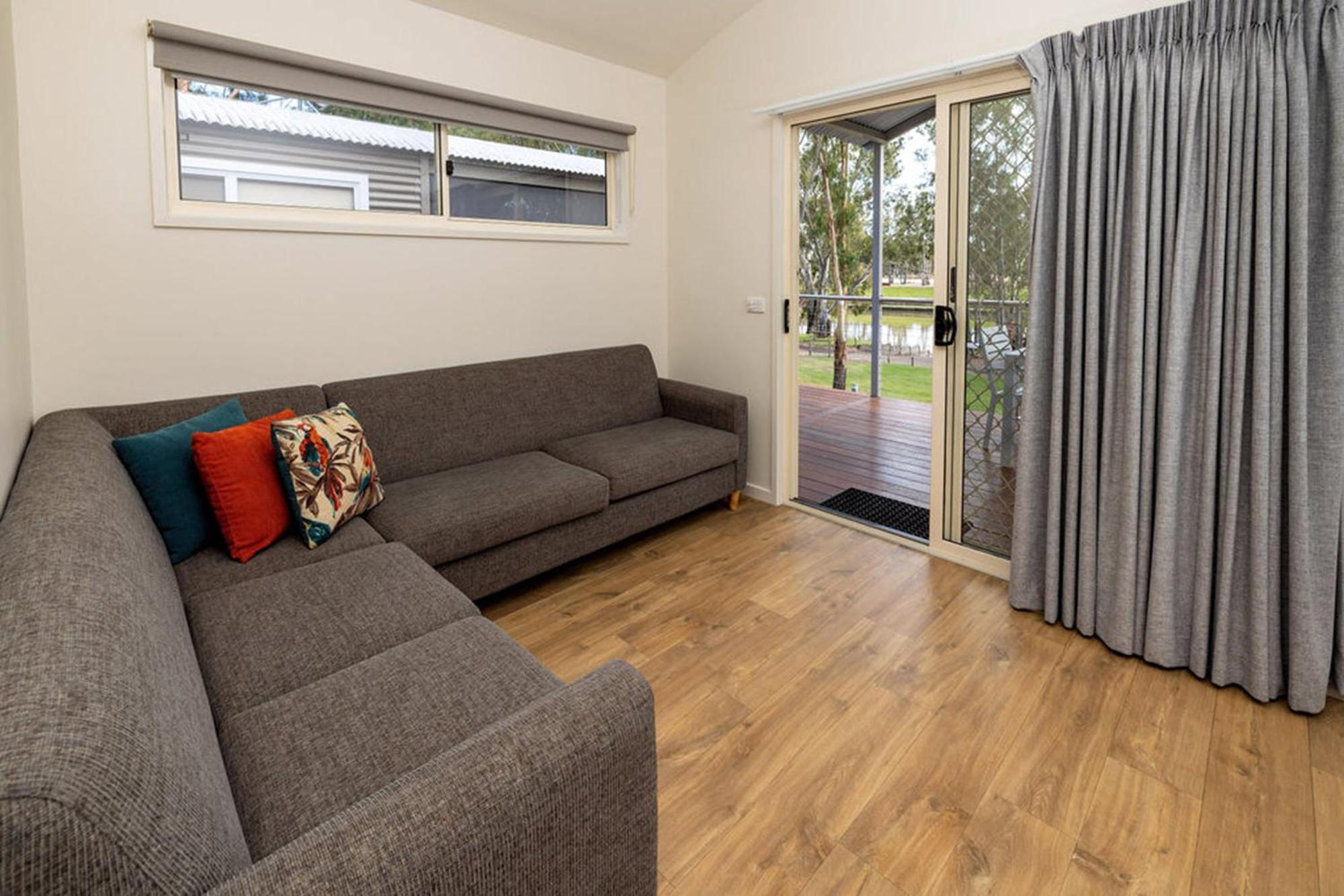 BIG4 Deniliquin Holiday Park Chambre photo