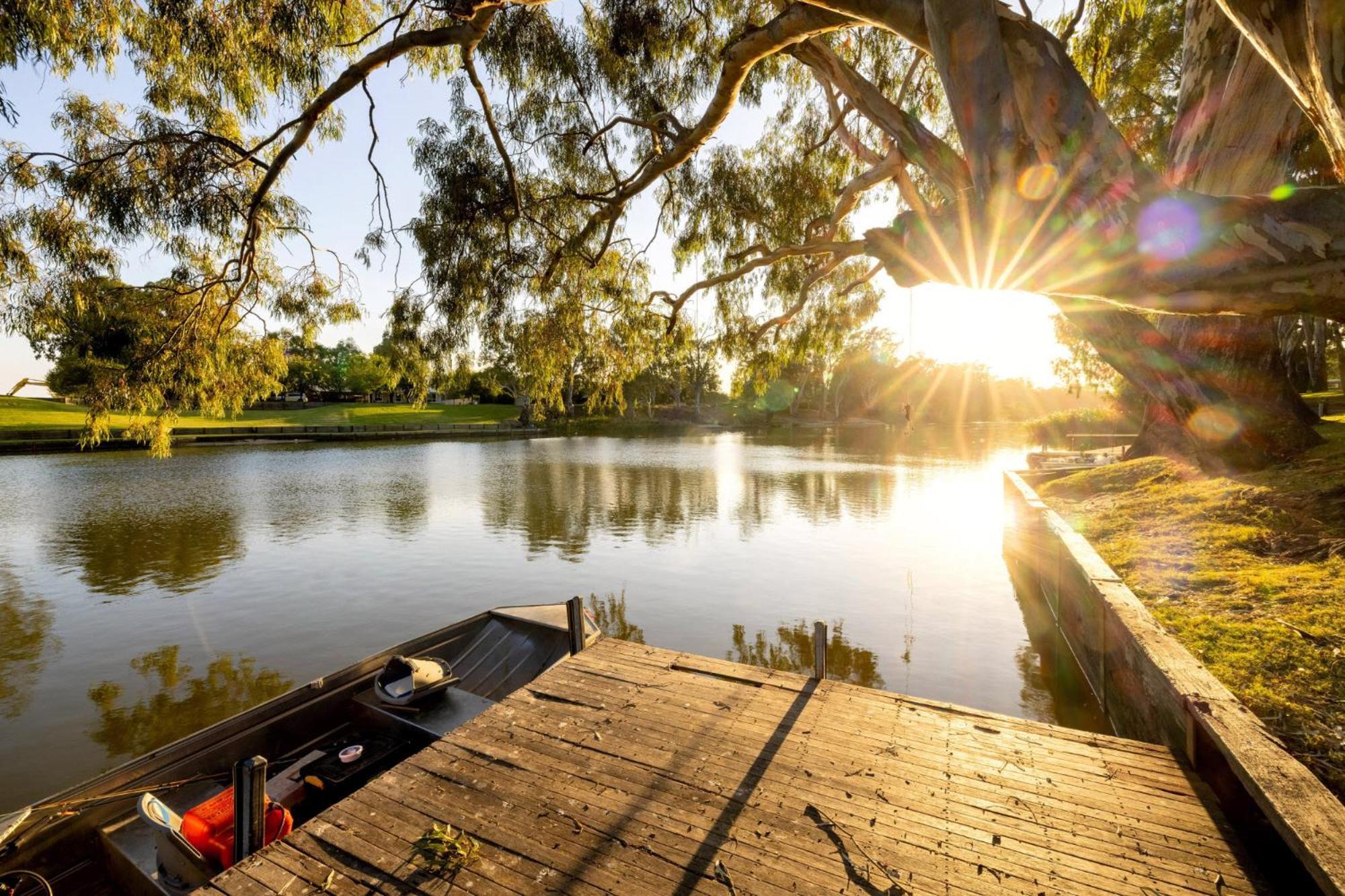BIG4 Deniliquin Holiday Park Extérieur photo