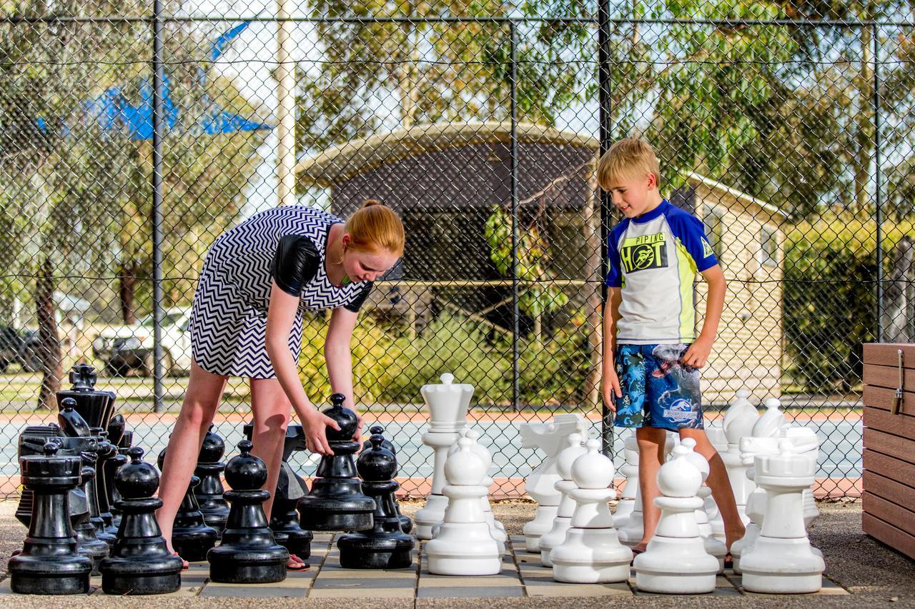 BIG4 Deniliquin Holiday Park Extérieur photo