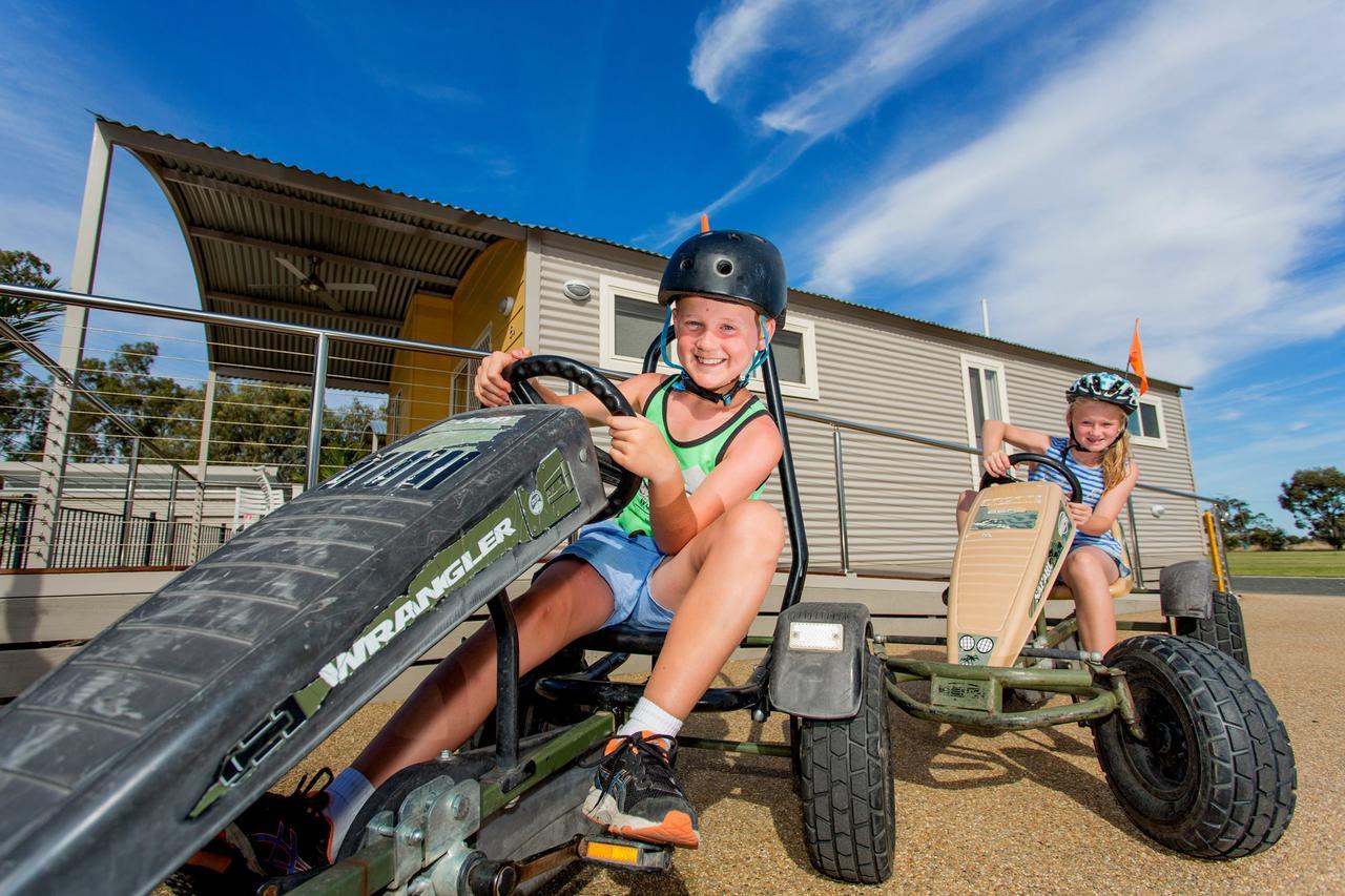 BIG4 Deniliquin Holiday Park Extérieur photo