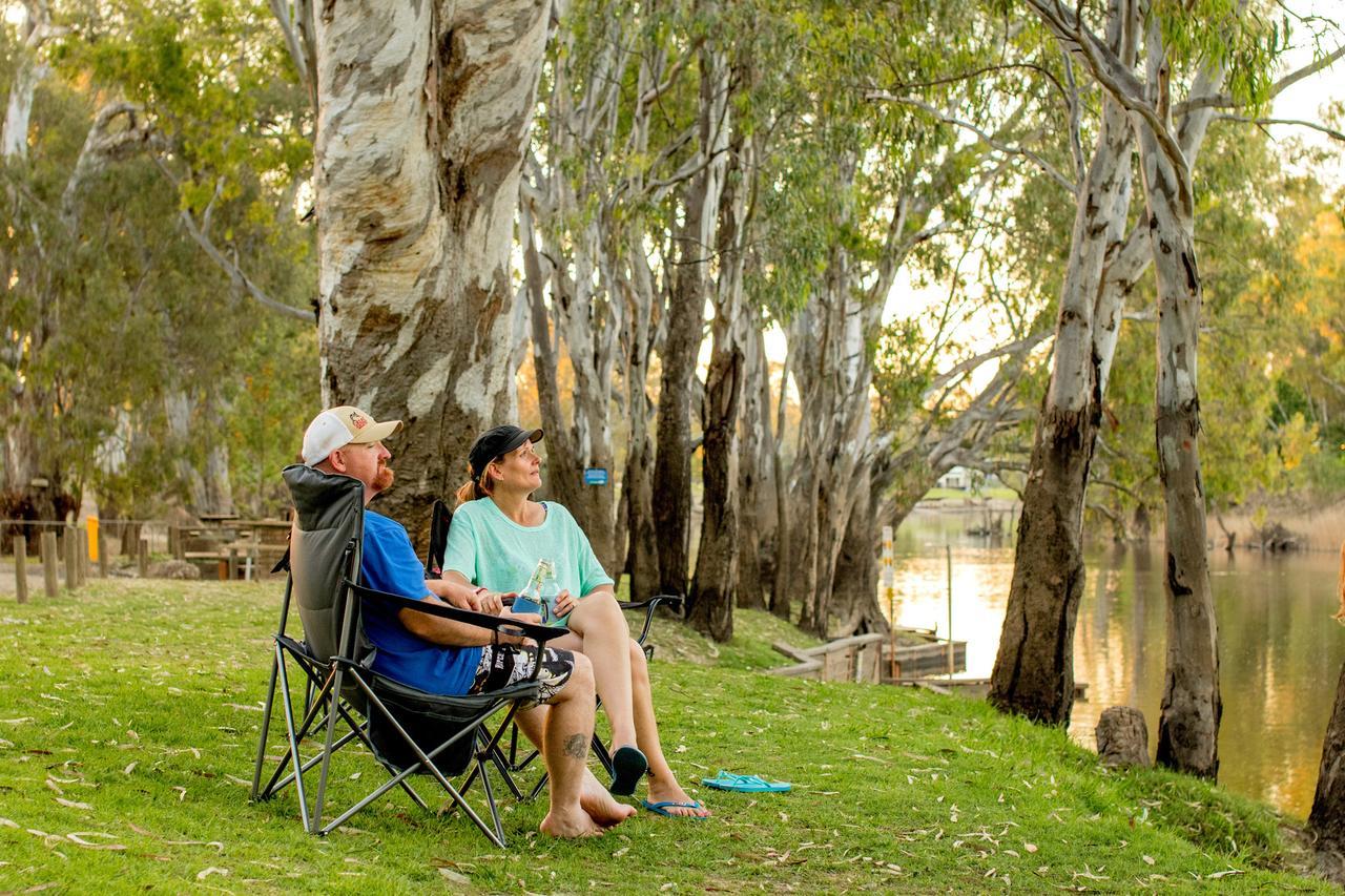 BIG4 Deniliquin Holiday Park Extérieur photo